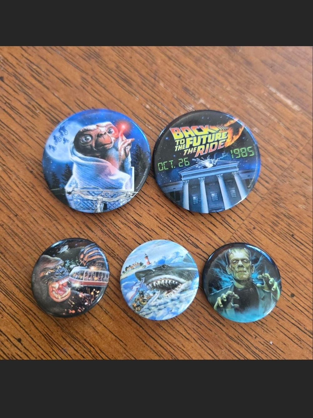 Universal Studios Pin/button Set